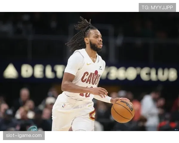 加兰骑士关键助攻助球队逆转取胜