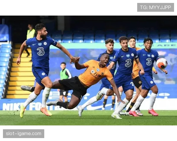 狼队欧战资格争夺战表现稳健,下赛季前景备受期待 狼队欧战资格争夺战表现稳健,下赛季前景备受期待