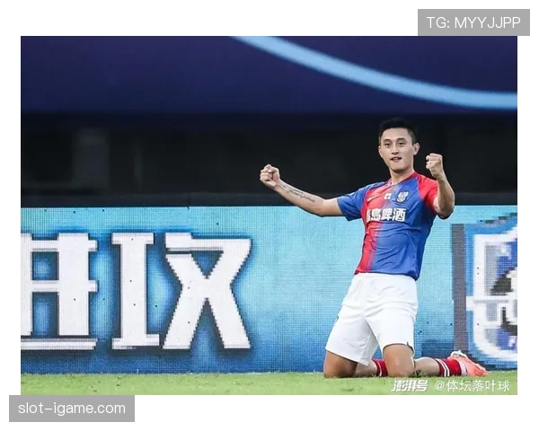 金玟哉抢断数据亮眼,强势拦截成球队逆转关键 金玟哉抢断数据亮眼,强势拦截成球队逆转关键